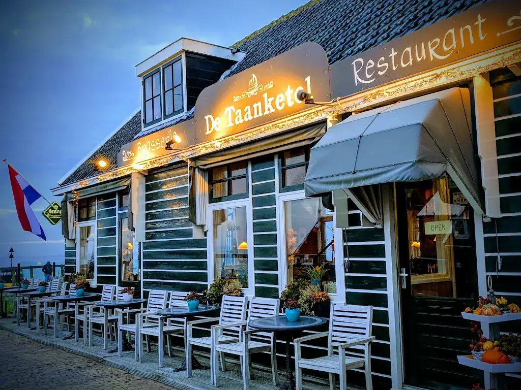De Taanketel restaurant in Marken