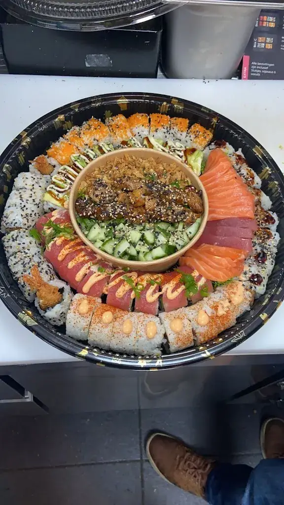 Mr. Sushi Krommenie Restaurant in Krommenie