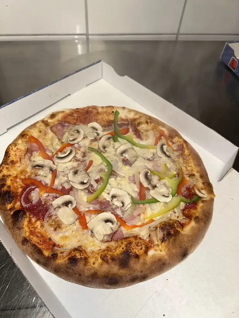 ´t Pizzahûs_Boornbergum_slider_image_3