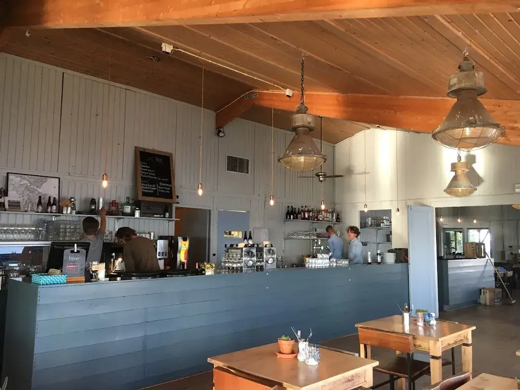 Jubin Majlessi_Pampus Paviljoen_Muiden_review