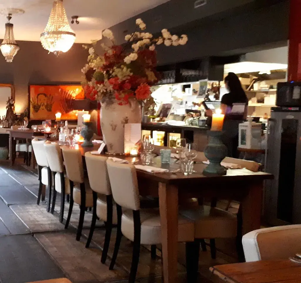 De Poort van Muiden Indonesian Flavors restaurant in Muiden