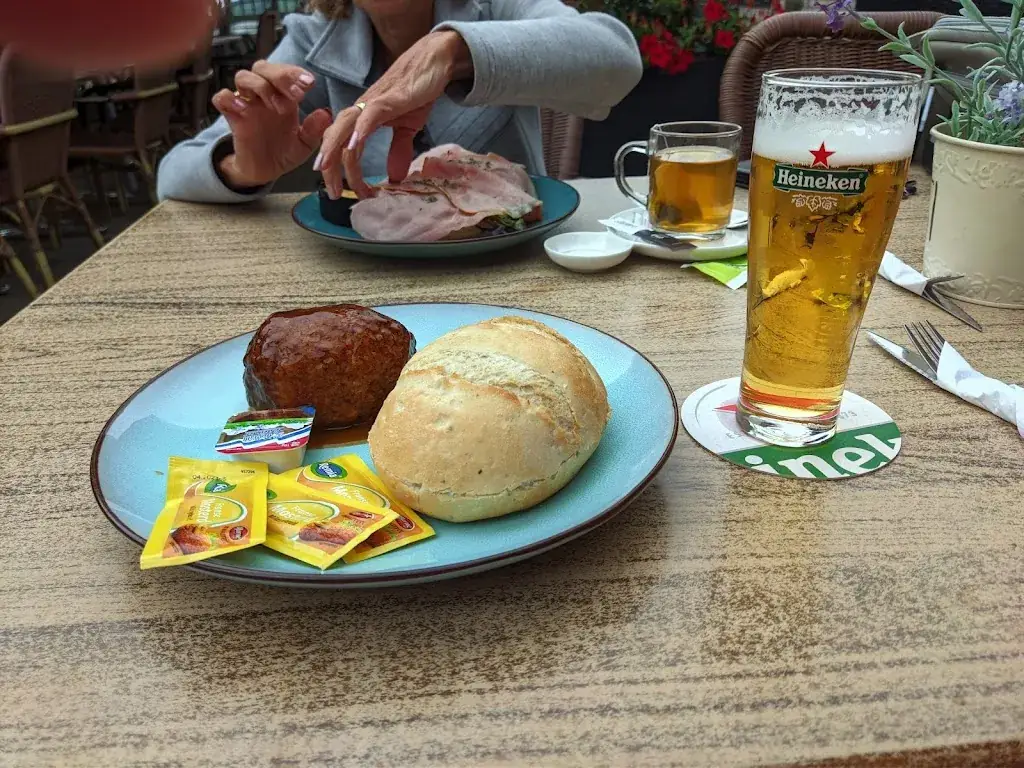 Menu_Restaurant 't Snackbearske_Beetsterzwaag_imagen_7