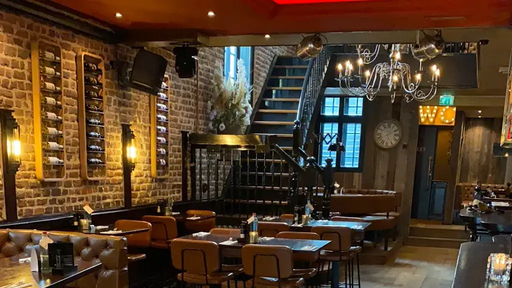 de Koperen Vis restaurant in Monnickendam