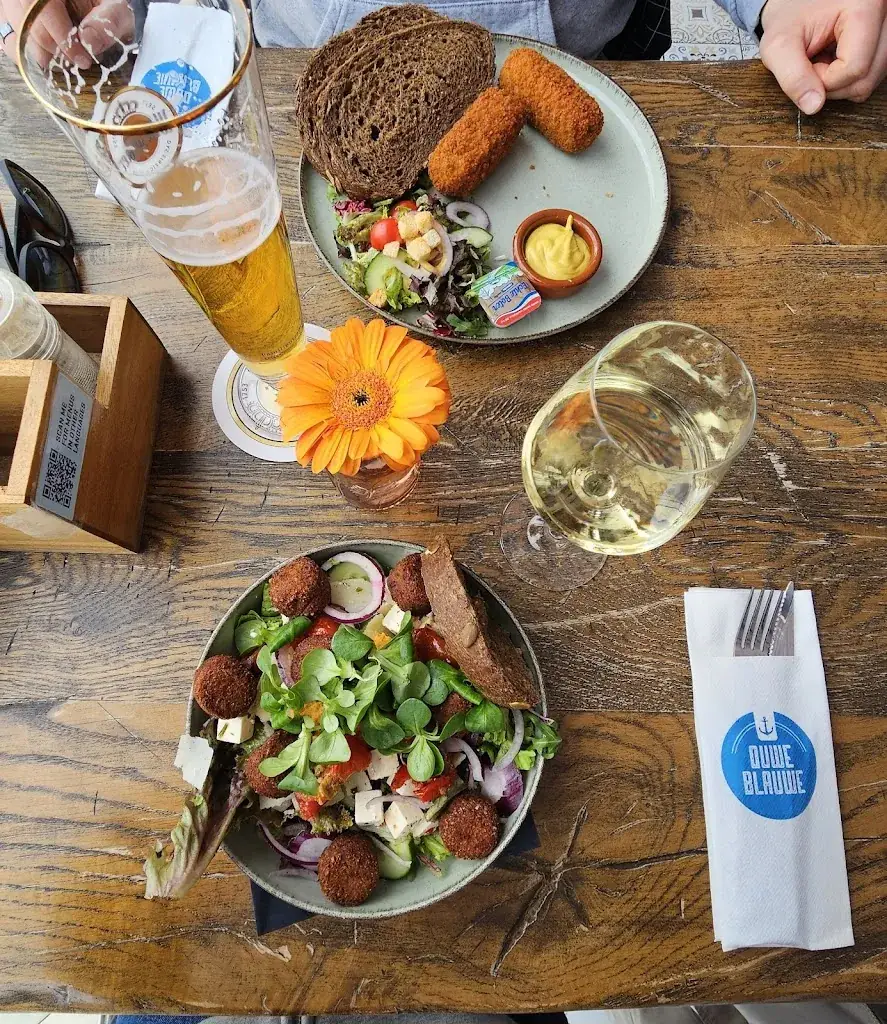 Anita L_Eetcafé 'De Ouwe Blauwe'_Monnickendam_review