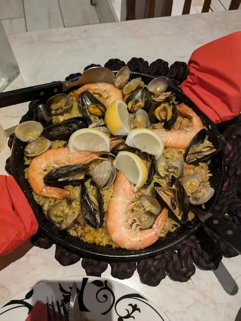 Nadezhda Ratckevich_Los Del Puerto_Monnickendam_review