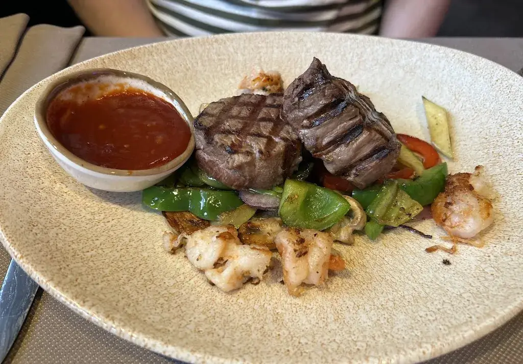 Iris Brands_Mei Mei_Beetsterzwaag_review