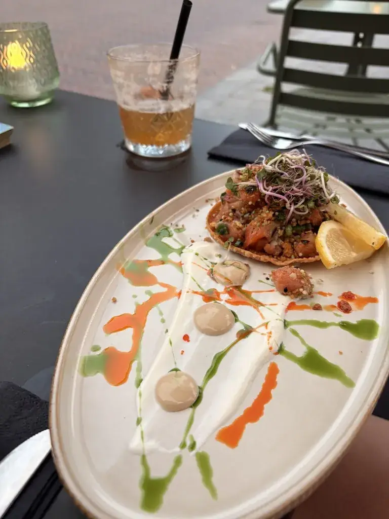 Gabriel Olivares Quintanilla_Funky Moose Restaurant_Lisse_review