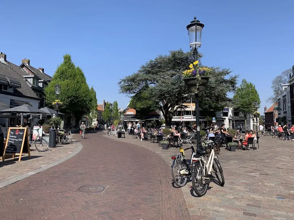 Marcello Victorino_Chique en Simpel_Lisse_review