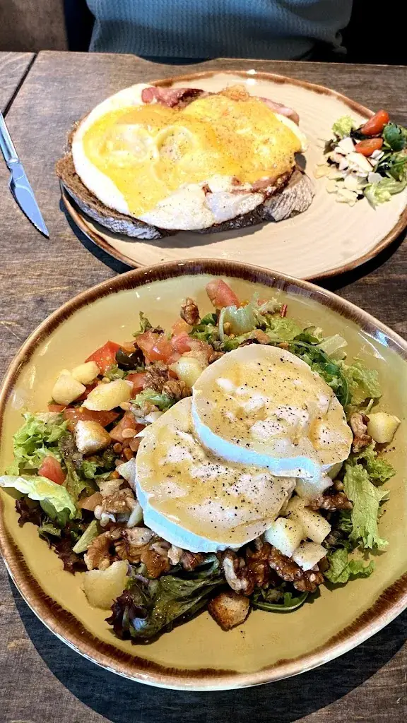 Elisa Fruganti_Brasserie Cafetaria Family Lisse_Lisse_review