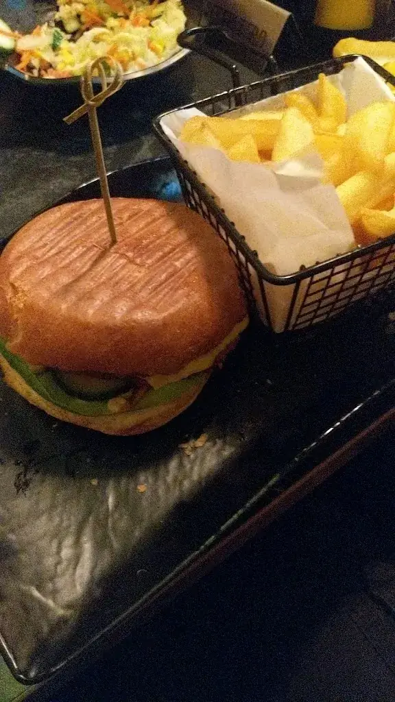 anas fadly_halal Restaurant Arabya Eethuis halal Restaurant Amsterdam_Amsterdam_reseña