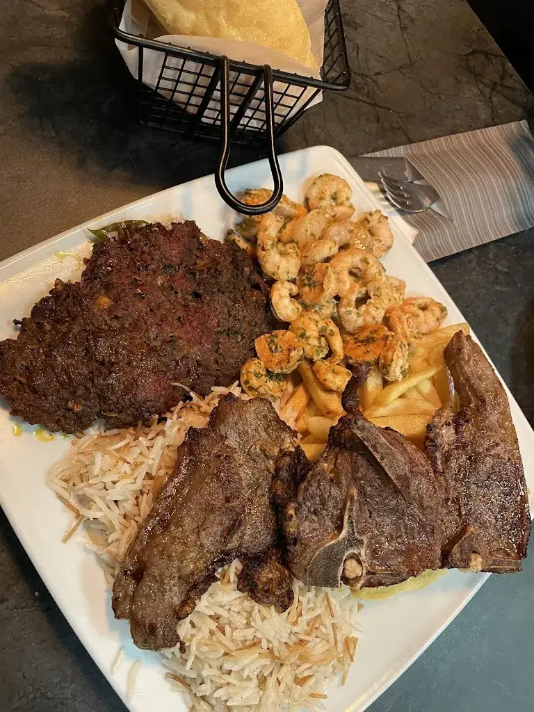 Faraz Ahmed_halal Restaurant Arabya Eethuis halal Restaurant Amsterdam_Amsterdam_reseña