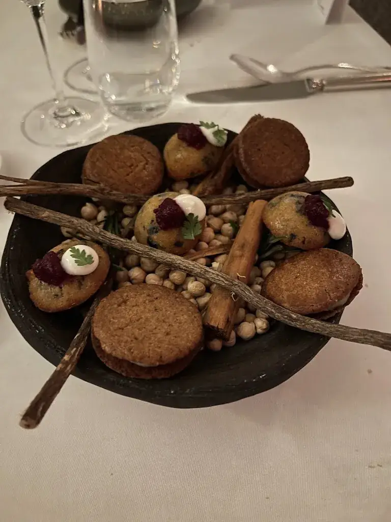 Digna Ten Napel_De Heeren van Harinxma_Beetsterzwaag_review