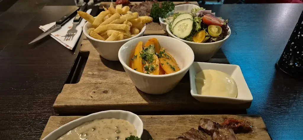 Paul Dekker_Het Perronnetje_Obdam_review