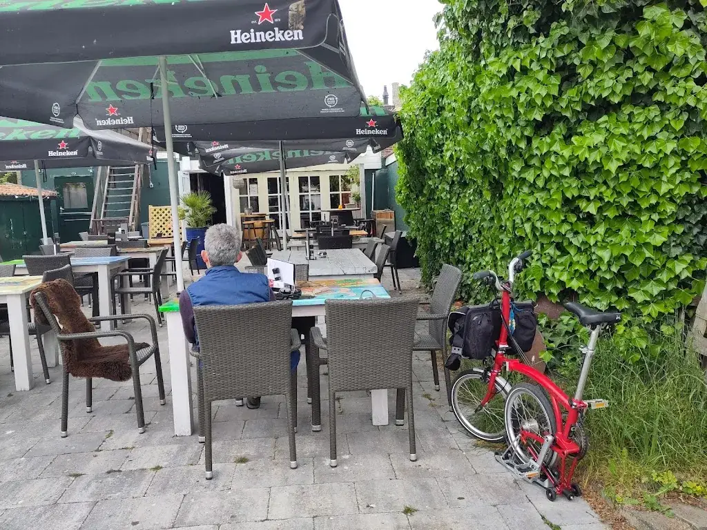 Christine Bell_T cafeetje_Oosterend_Bewertung