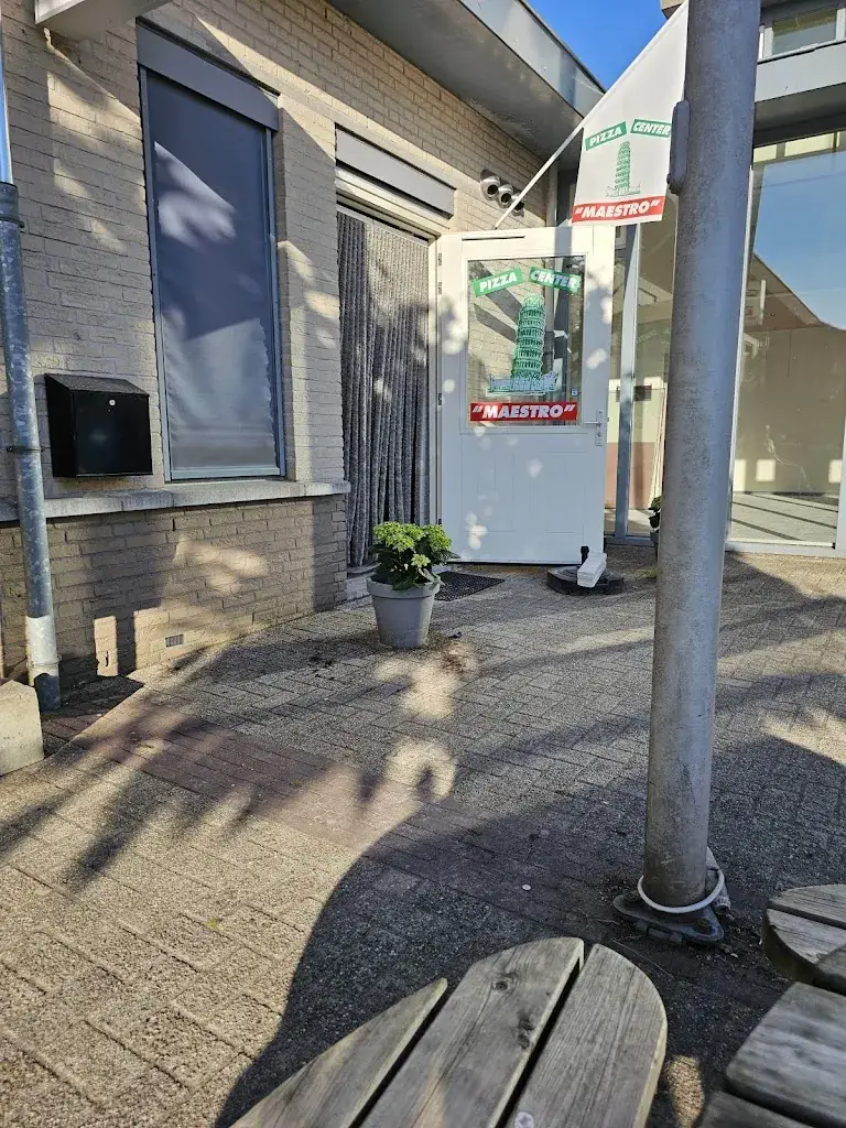 Danny Kedde Heppener_Pizza Center Maestro_Oosthuizen_review