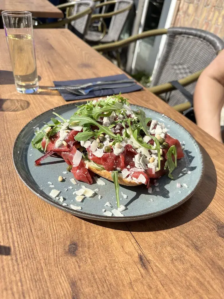 Kelvin Horsthuis_Hof van Oostzaan_Oostzaan_review