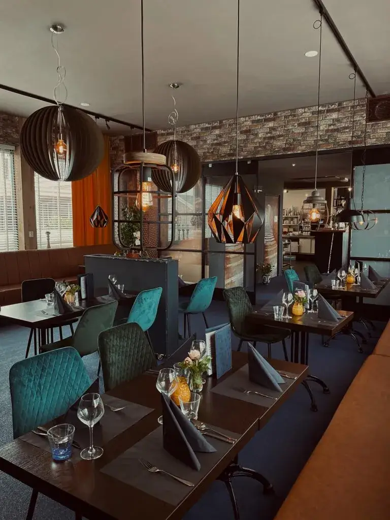 Bianca's Brasserie en B&B restaurant in Oterleek