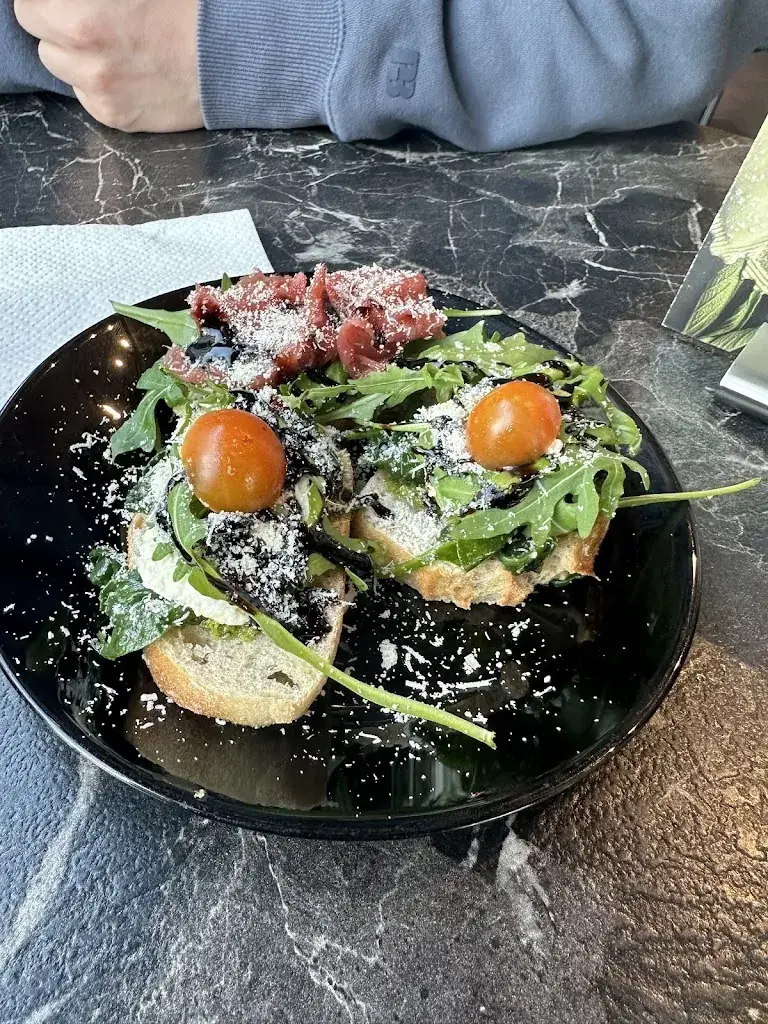 Sarah Tuler_Trattoria Sorridi_Amsterdam_recensione