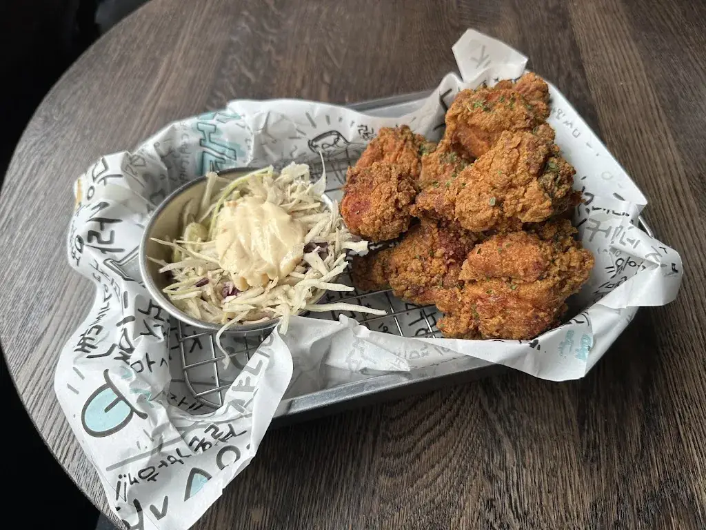 Tim Cheung_Sojubar Amsterdam | Korean Fried Chicken & Beer_Amsterdam_avis