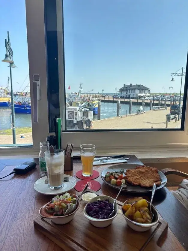 Hyeyoon Kim_Havenzicht Texel_Oudeschild_review