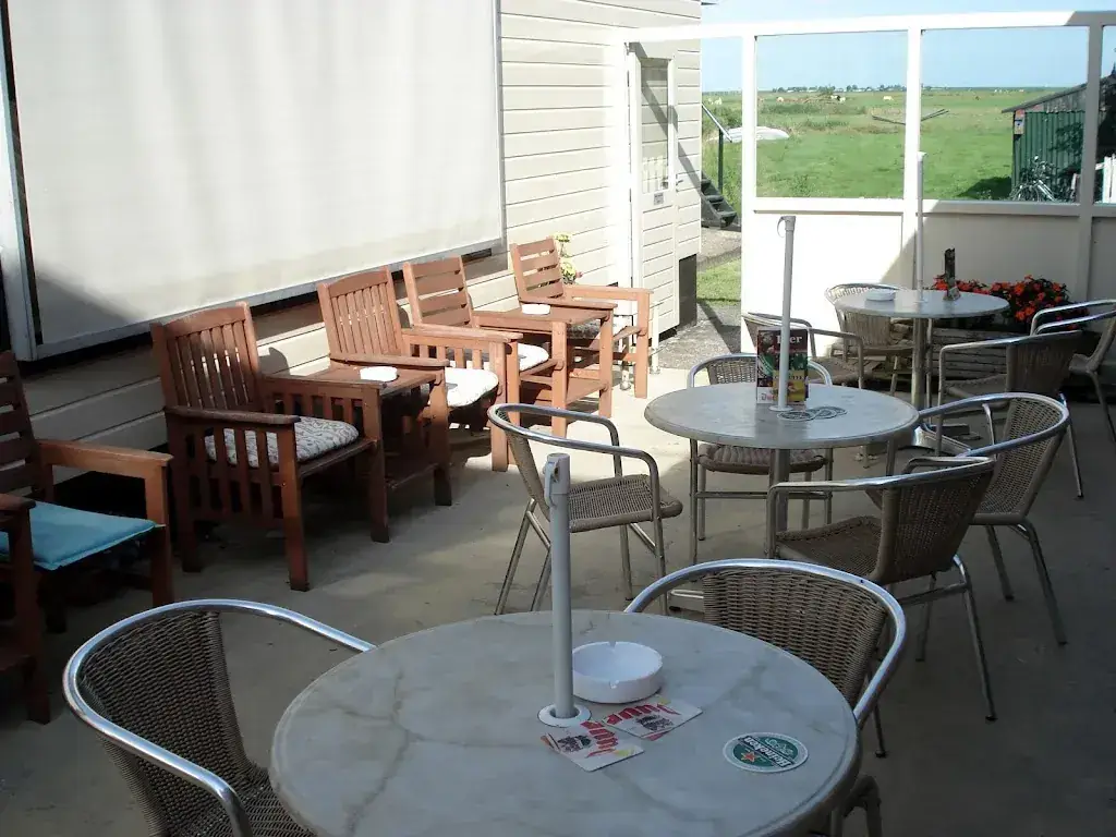 Hotel-Cafe De Zwaan restaurant in Amsterdam