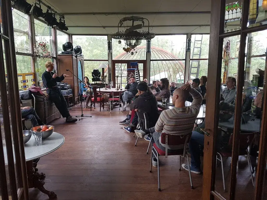 Salon Ruigoord_Amsterdam_slider_image_2