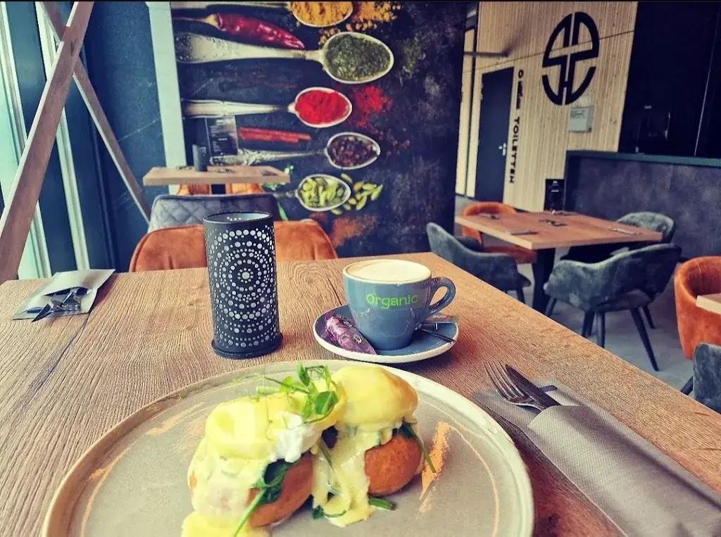 Momentum-Padel_Groningen_slider_image_2