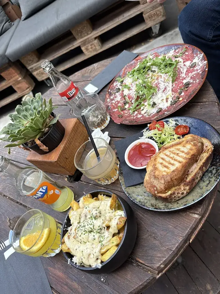 Rosalie T_Landmarkt De Proeverij_Amsterdam_review