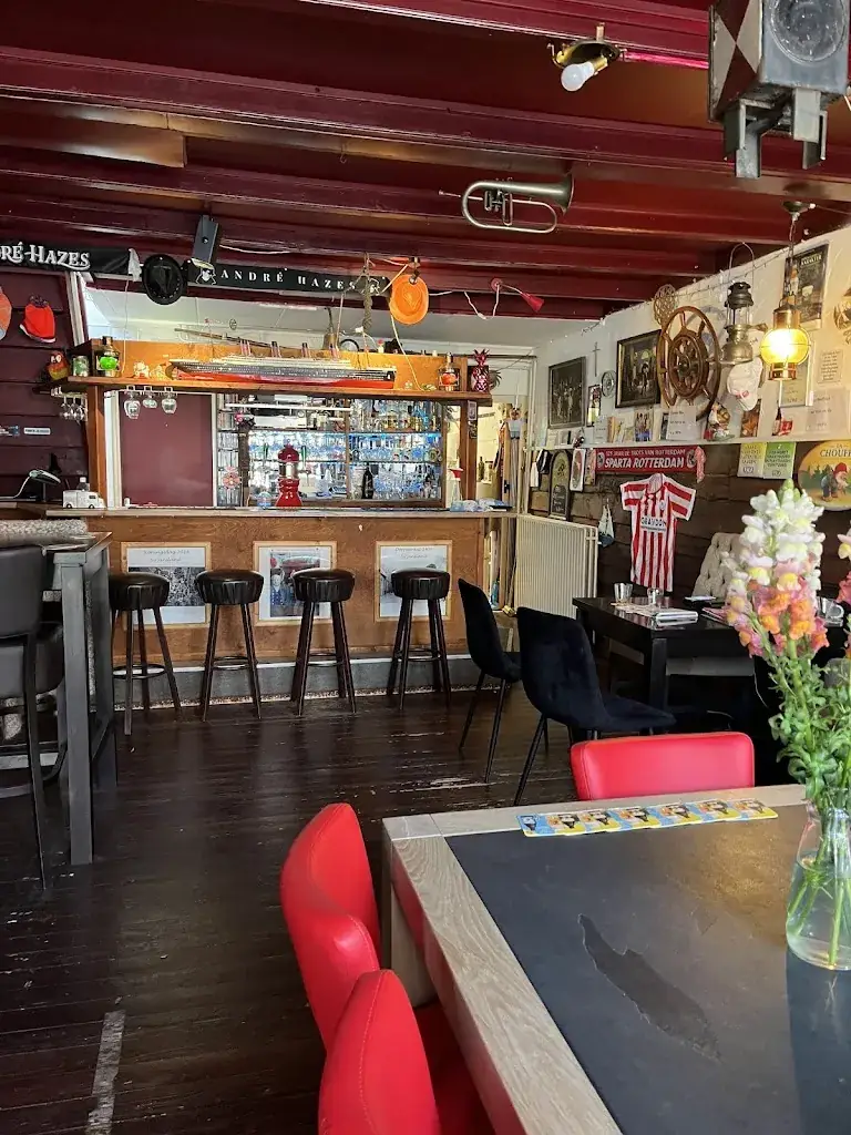 Vincent van Baarle_SirjansCafé_Sirjansland_review