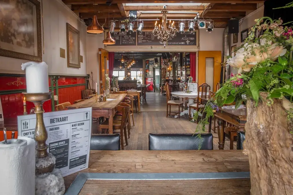 Café de Gekroonde Suikerbiet restaurant in Zierikzee