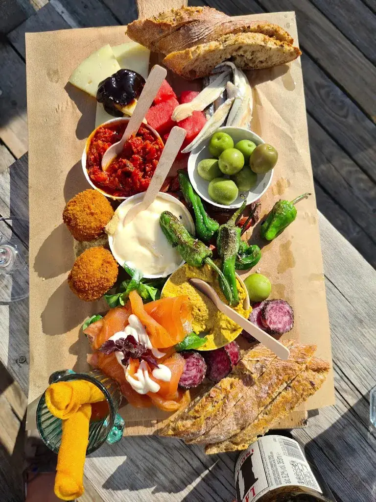 Café de Gekroonde Suikerbiet_Zierikzee_slider_image_2