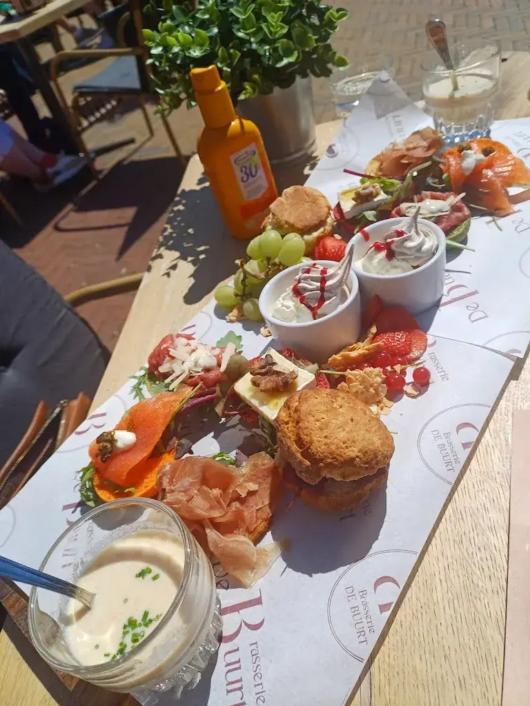 Lisa Wiepjes_Brasserie De Buurt_Stompetoren_review