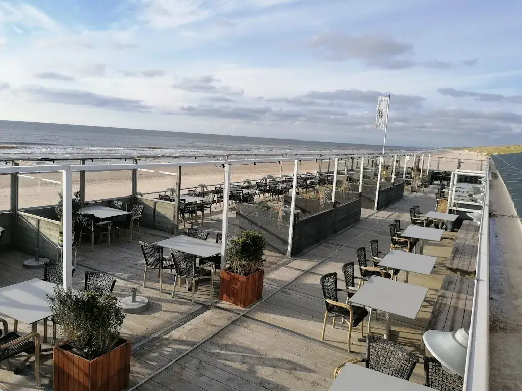 Strandpaviljoen Sint Maartenszee NOORD restaurant in Maartensvlotbrug