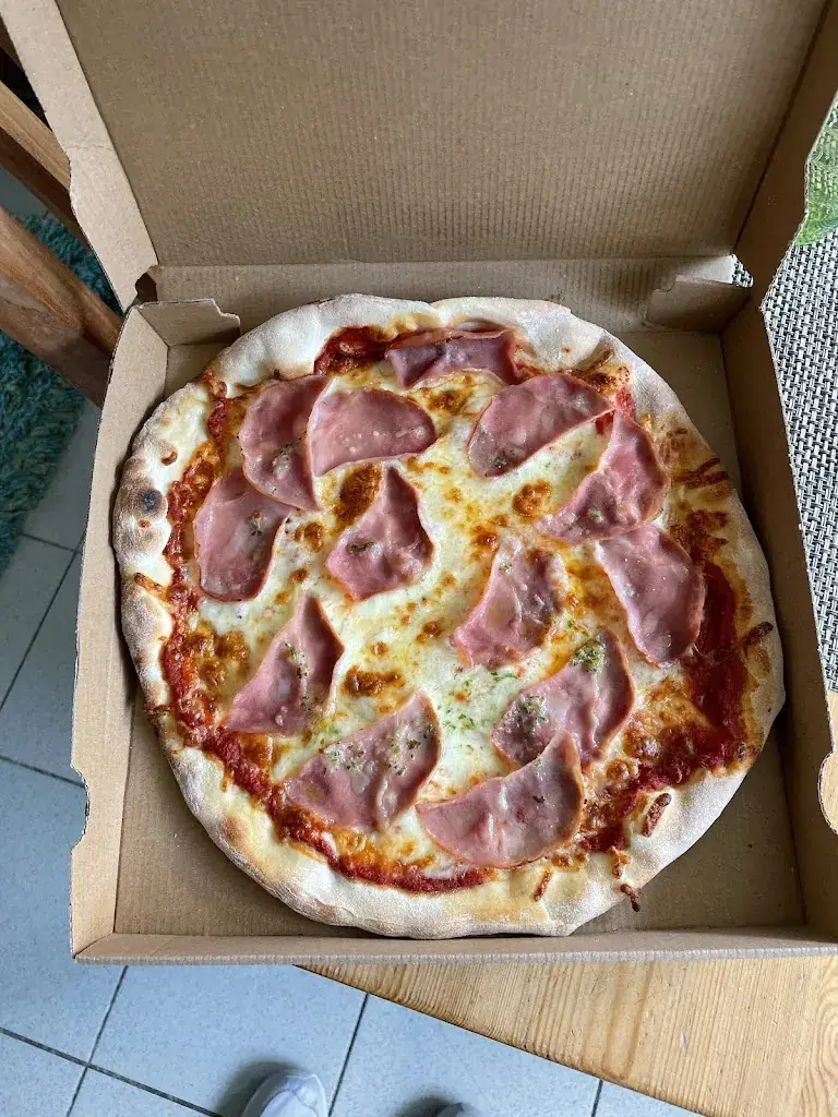 Menu_De Golf | Pizza, döner en flammkuchen_Maartensvlotbrug_imagen_1