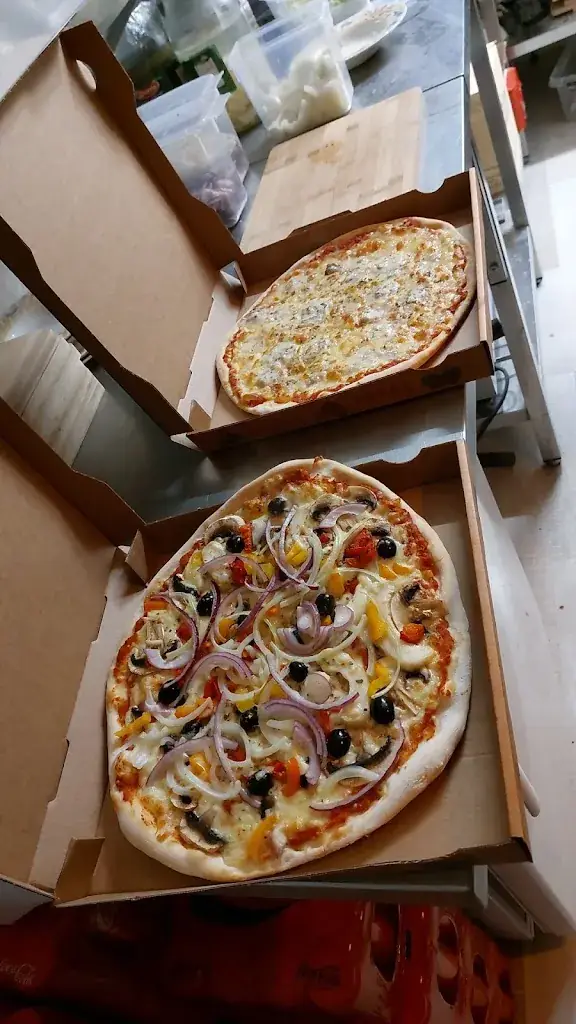 Menu_De Golf | Pizza, döner en flammkuchen_Maartensvlotbrug_imagen_3