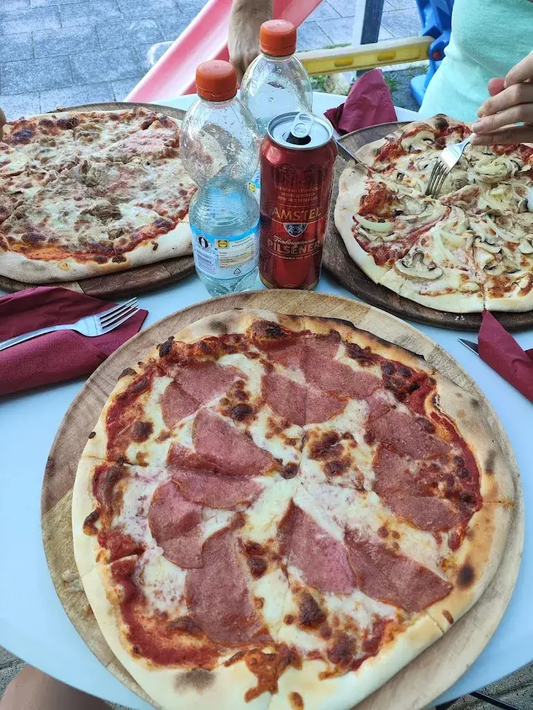 Menu_De Golf | Pizza, döner en flammkuchen_Maartensvlotbrug_imagen_5