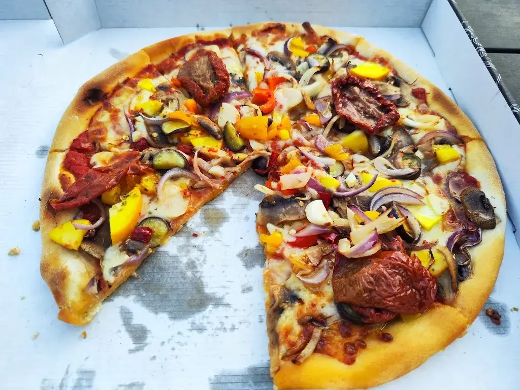 De Golf | Pizza, döner en flammkuchen_Maartensvlotbrug_slider_image_3