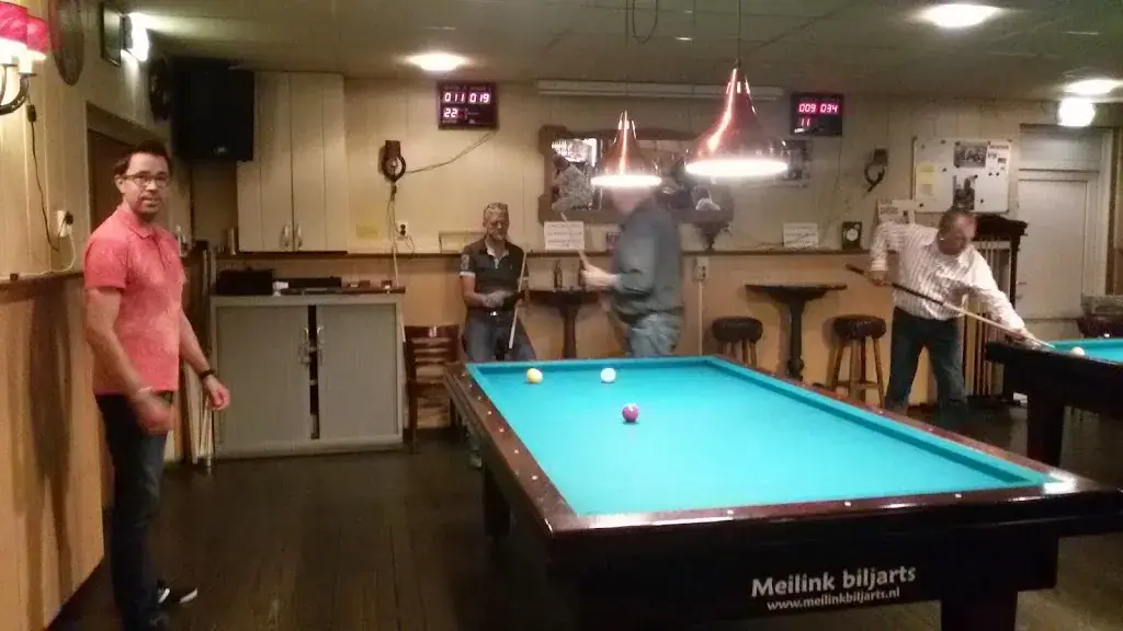 Cafe Rust Wat_Pancras_slider_image_3