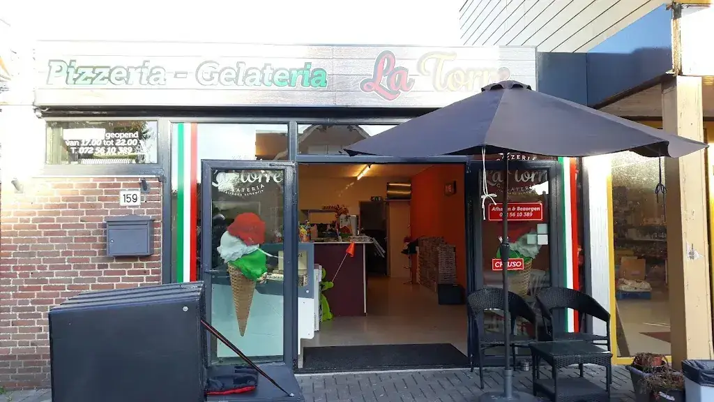 Pizzeria La Torre restaurant in Pancras