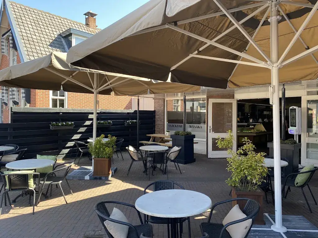 Wanaka Cafetaria & Catering restaurant in Pancras