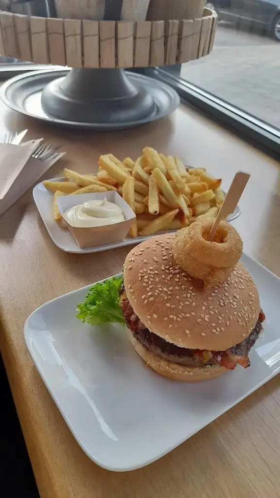 Aleksandra Kobylarz_Roadhouse Wognum_Wognum_review