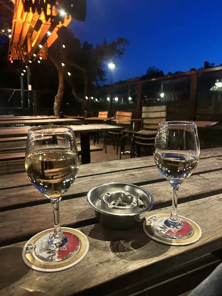 Lou Ramdani_Café MOJO Amsterdam_Amsterdam_review