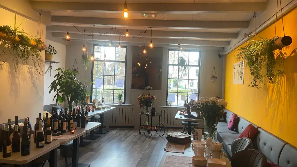 Restaurant de Kruidenier restaurant in Weesp