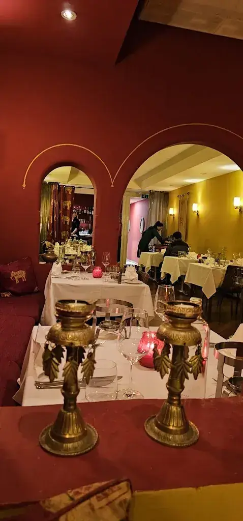 Saquib Siddiqui_Indian Restaurant Maharani_Haag_review