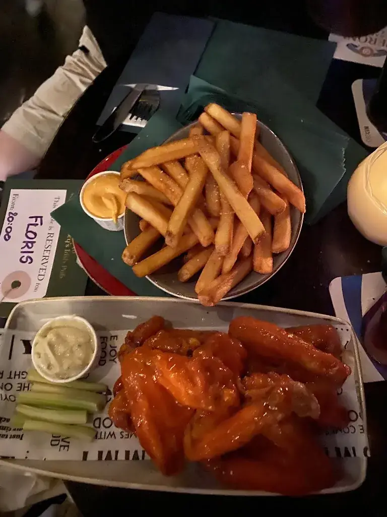 Emma O'Toole_O'Casey's Irish Pub & Restaurant_Haag_reseña