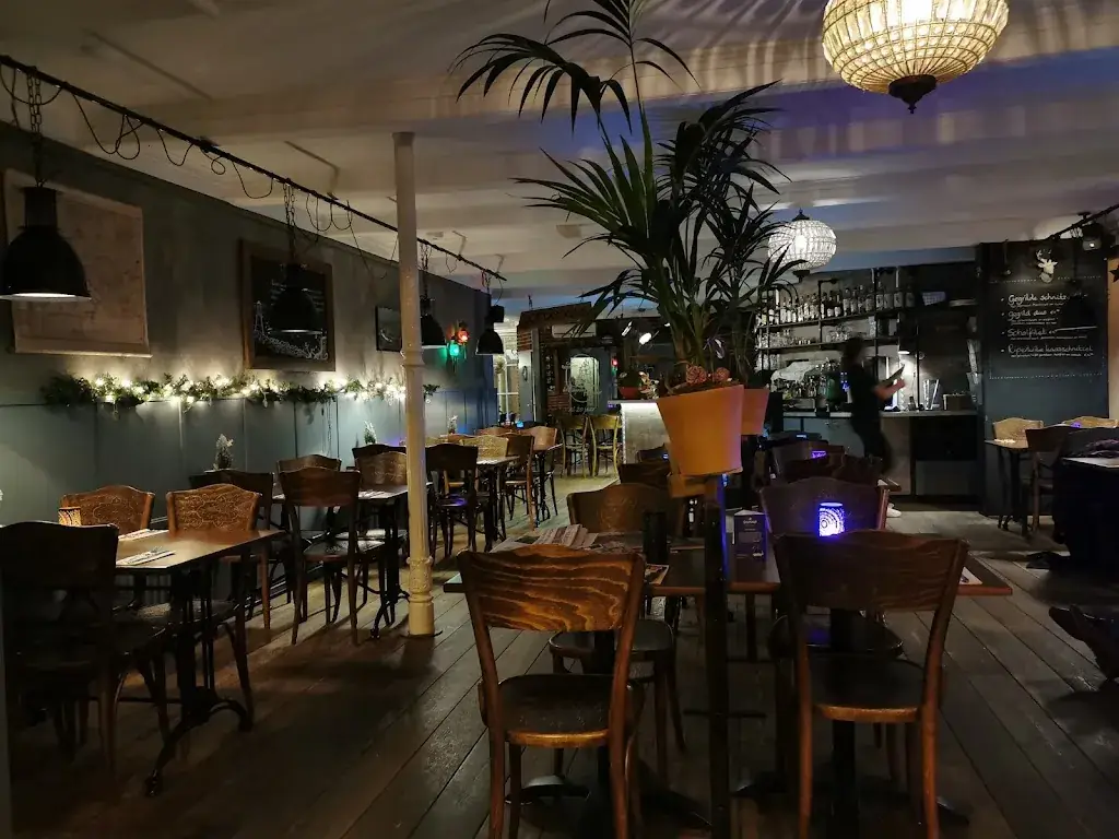 Café/Restaurant De Vliegende Hollander restaurant in Leeuwarden