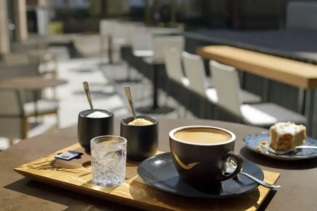 by NOA_Haag_slider_image_2