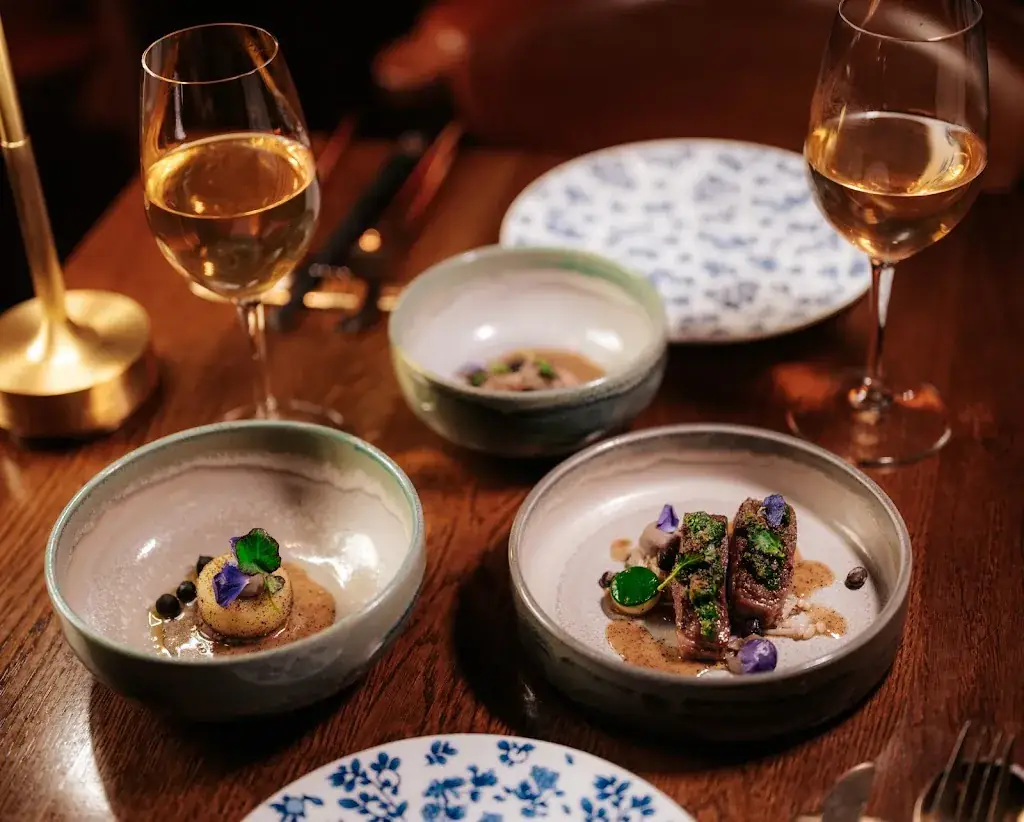 Restaurant Zheng_Haag_slider_image_3