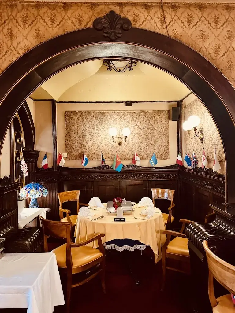 Margret Müller_De Poentjak_Haag_review