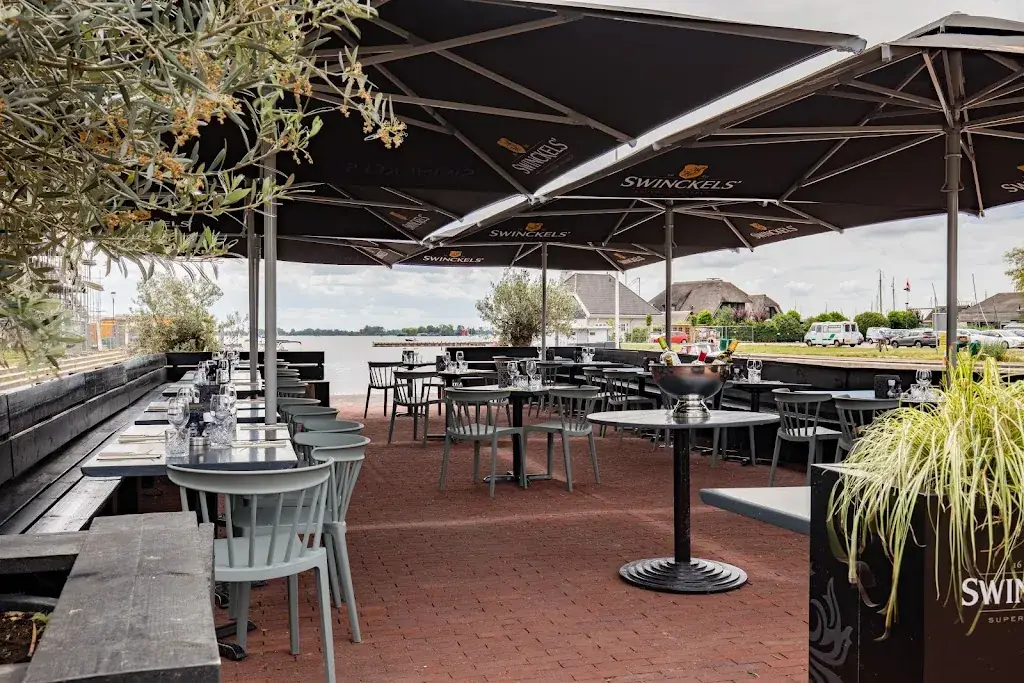 De Haven Club restaurant in Loosdrecht